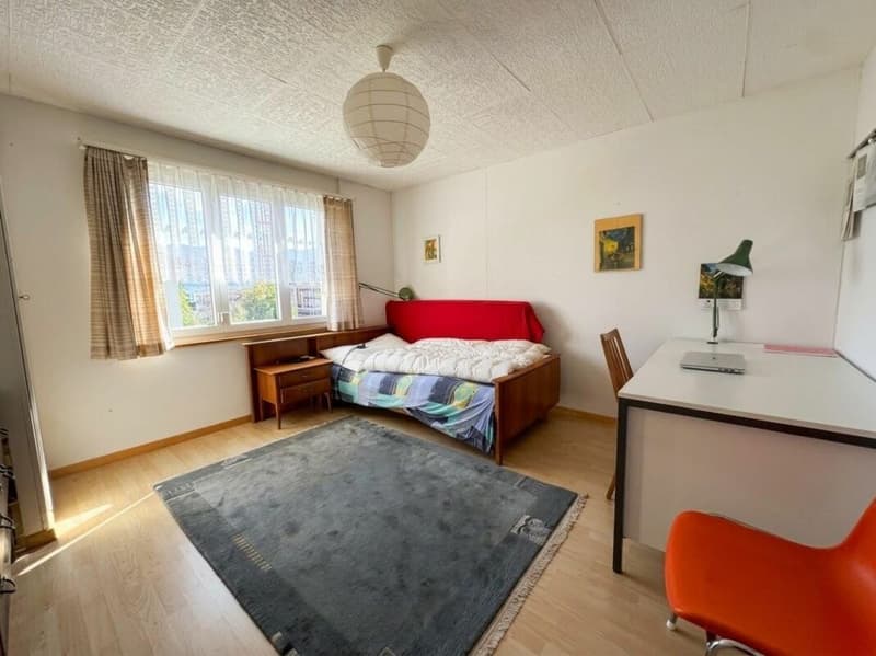 Charmantes Einfamilienhaus am Bach mit Wintergarten und Garage (11)