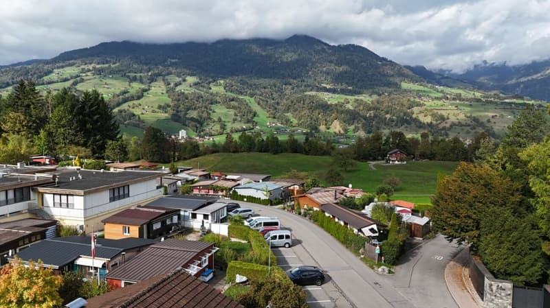 Charmantes Chalet mit privatem Garten - Ihr neues Zuhause im Grünen (1)