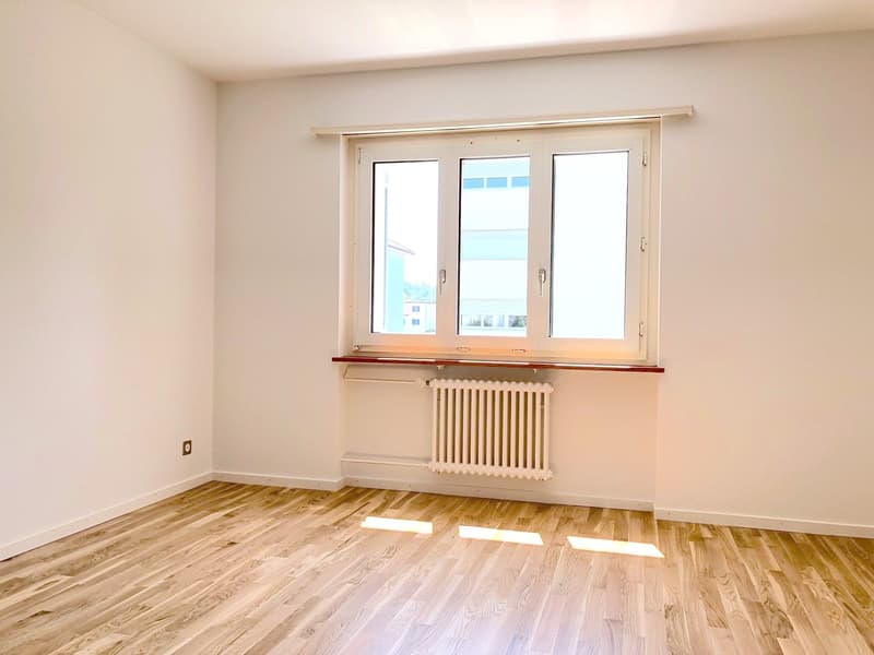Helle 4-Zimmerwohnung gleich neben dem Kantonsspital Aarau (5)