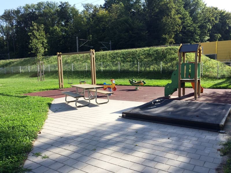 Moderne 4.5 Zimmer Attikawohnung mit 43 m2 Terrasse (12)
