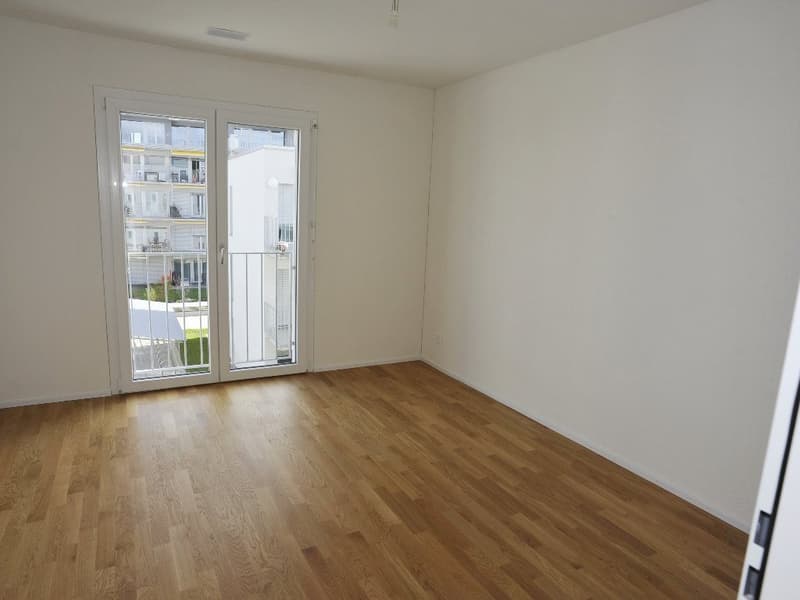 Moderne 4.5 Zimmer Attikawohnung mit 43 m2 Terrasse (5)