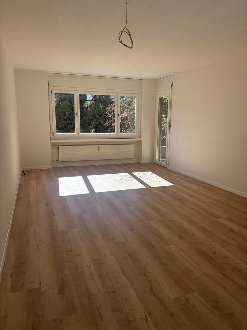 Helle 4.0-Zimmerwohnung mit Balkon (2)