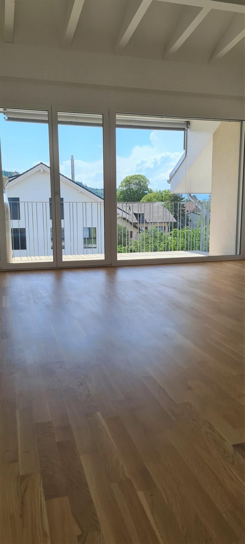 Schöne 2.5-Zimmerwohnung in Aegerten sucht neue Mieter! (3)