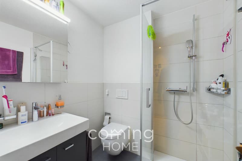 4.5-Zimmer-Wohnung in Susten - Privatgarten, zeitgemässer Ausbau und zentrale Lage (9)