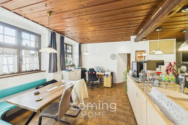 Investment Package in Oensingen - Restaurant, Two 4.5-Bedroom Apartments, and a Central Location (4)