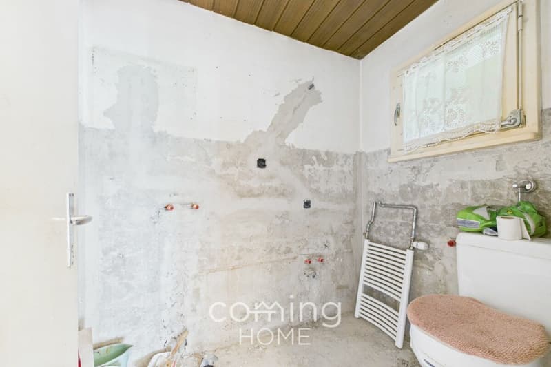 Viel Platz drinnen und draussen - Einfamilienhaus mit Terrasse und Bergsicht in Susten (11)