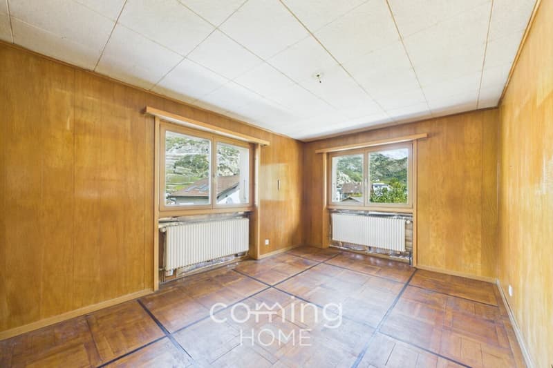 Viel Platz drinnen und draussen - Einfamilienhaus mit Terrasse und Bergsicht in Susten (10)
