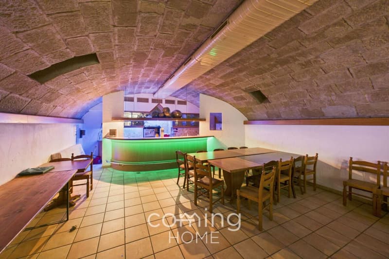 Auberge « Zum Löwen » à Wynau - Immeuble de rapport comprenant un restaurant, 13 chambres et une longue tradition (18)