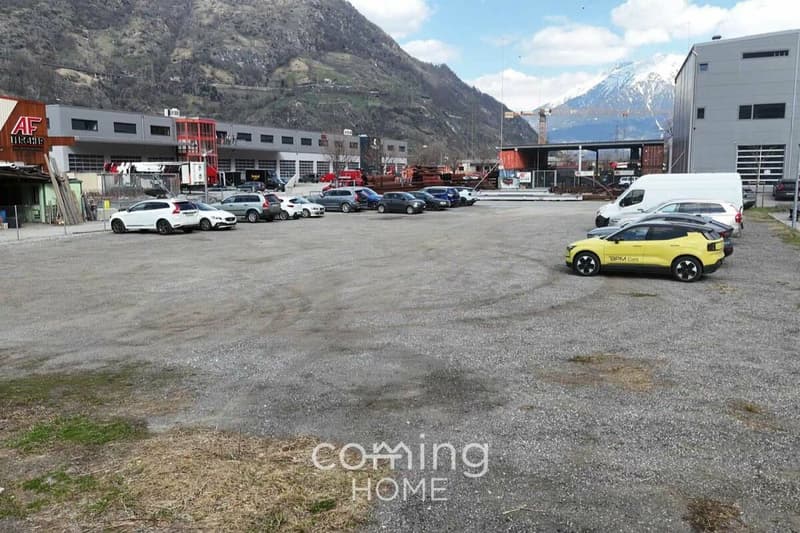 Commercial plot with building rights in Visp - versatile potential for use in a central location (1)