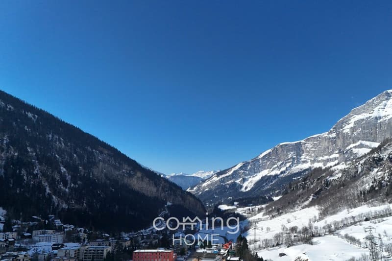 Appartamento di 3,5 locali completamente ristrutturato a Leukerbad - appartamento al piano terra soleggiato con panorama montano (11)