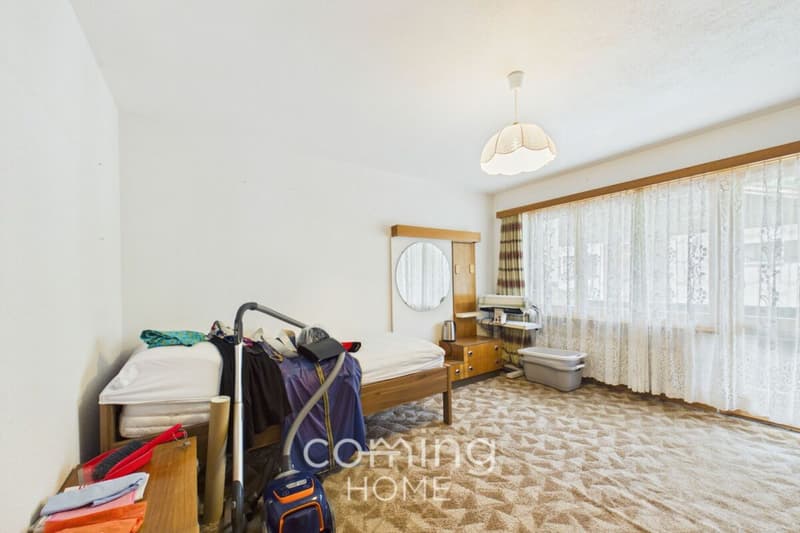 Charming 4.5-room apartment in Wiler with panoramic views of the Alps (7)