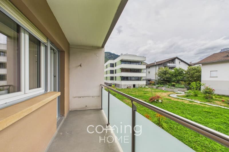 Moderne 3.5 Zimmerwohnung in Visp mit zwei Balkonen und Bergsicht (10)