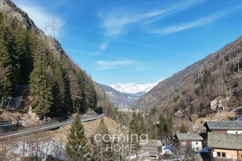 Un havre de paix dans la vallée de Saas : une maison élégante offrant une vue panoramique sur les montagnes, située dans le village paisible d'Eisten (12)