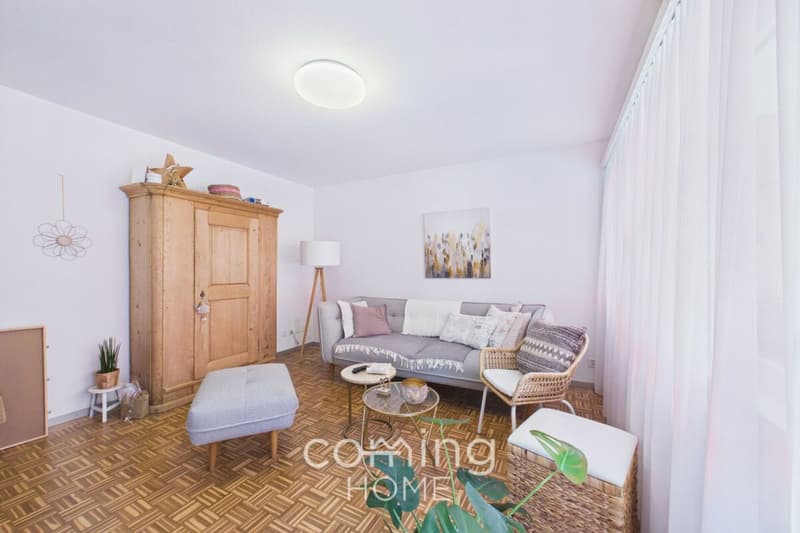 Appartement bien entretenu de 3,5 pièces avec vue sur les montagnes à Viège (2)