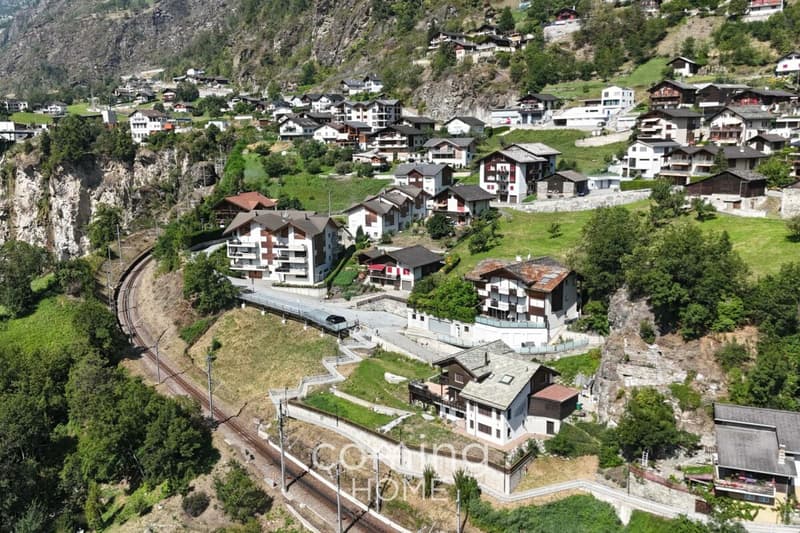 Maison individuelle haut de gamme, appartement indépendant et grand terrain à Stalden (32)