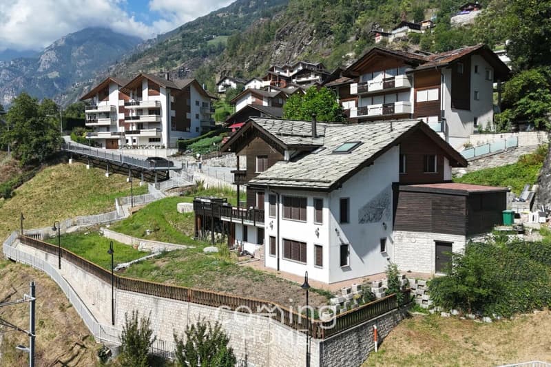Maison individuelle haut de gamme, appartement indépendant et grand terrain à Stalden (30)