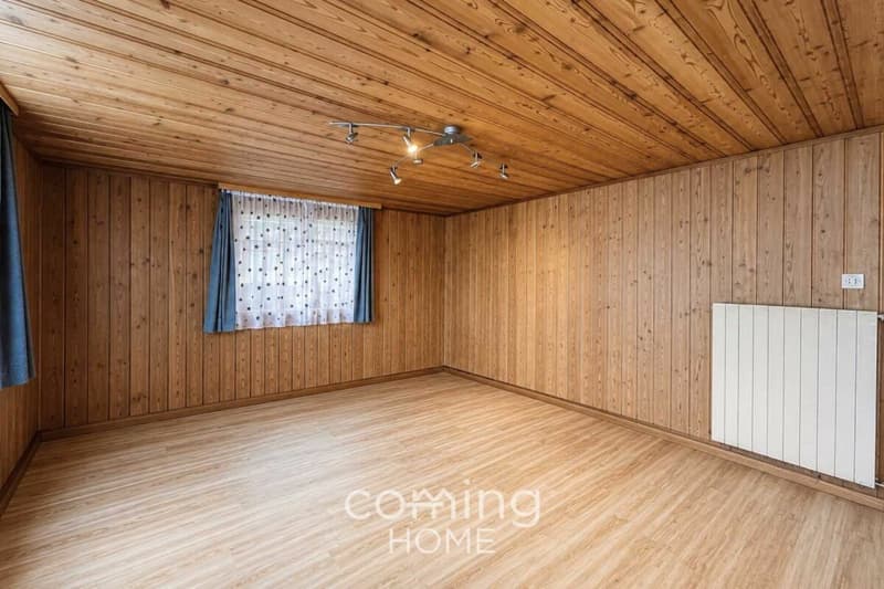 Sonnige 4.5 Zimmerwohnung mit Bergpanorama in Eischoll (4)