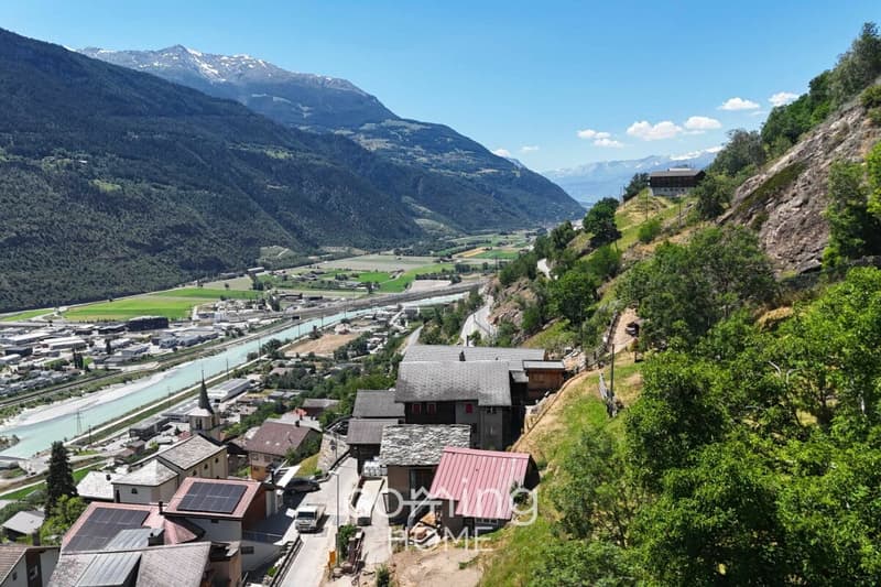 4-Zimmer-Wohnung in Eggerberg - modernisiert 2022-2024, Südhang, Bergsicht (11)