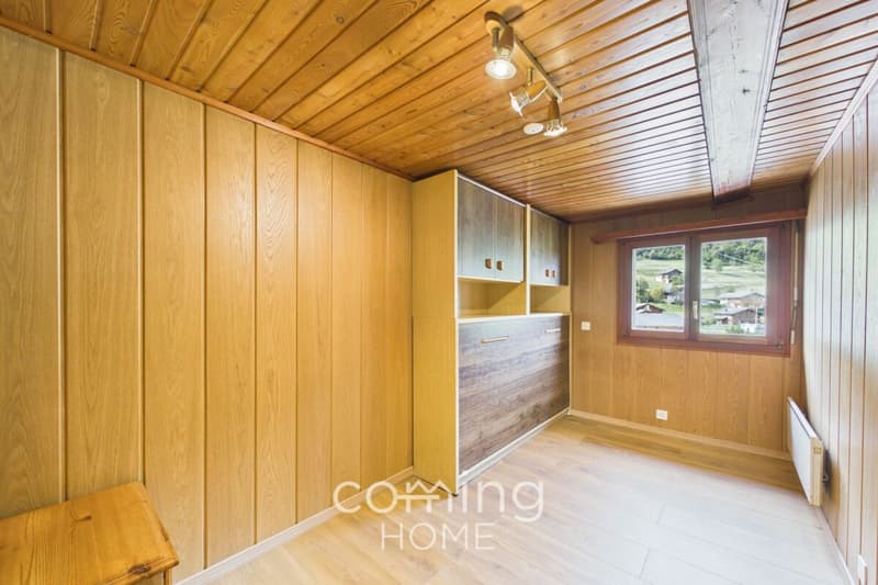 Zweifamilienhaus in Unterems - Chalet-Charme, Panoramaaussicht, flexible Nutzung (11)