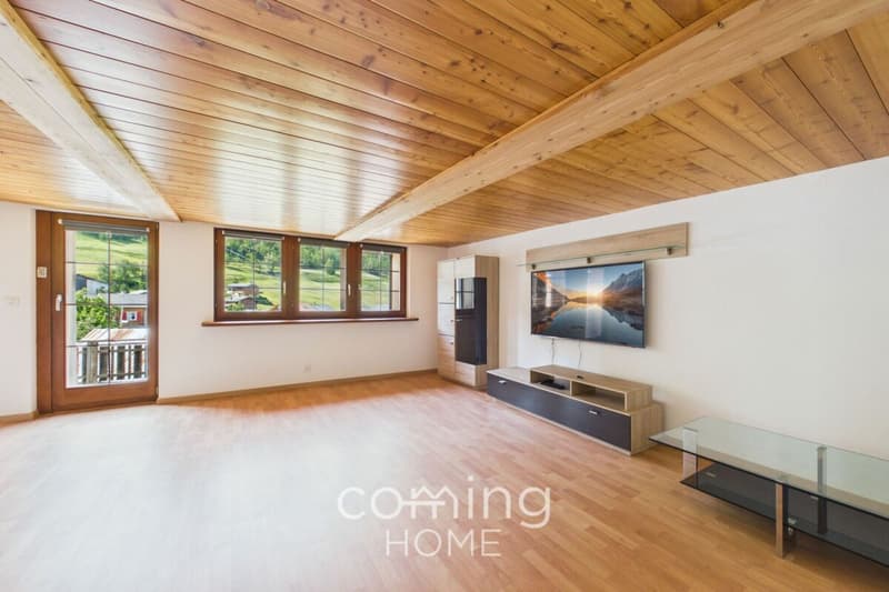 Zweifamilienhaus in Unterems - Chalet-Charme, Panoramaaussicht, flexible Nutzung (2)