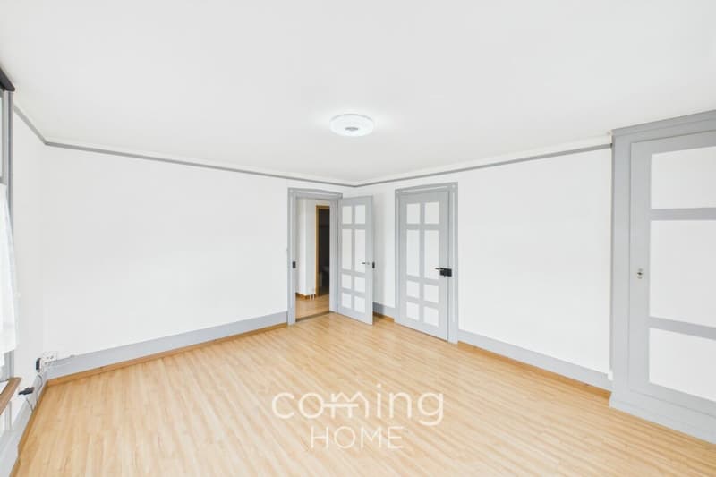 Gepflegte 4.5-Zimmer-Wohnung mit Garten und Sommerlaube in Thörigen (7)