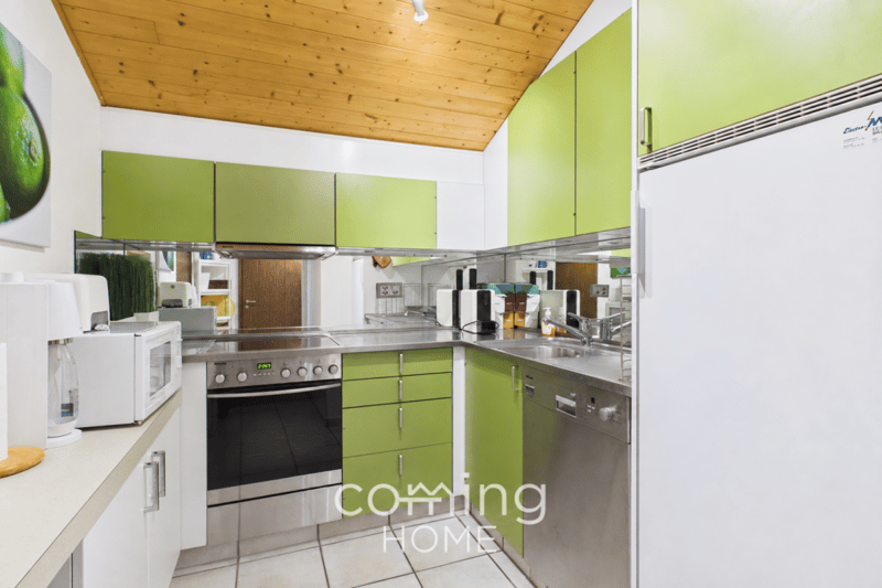 Sonnige 2.5 Zimmer-Dachwohnung in Leukerbad mit Bergsicht (7)