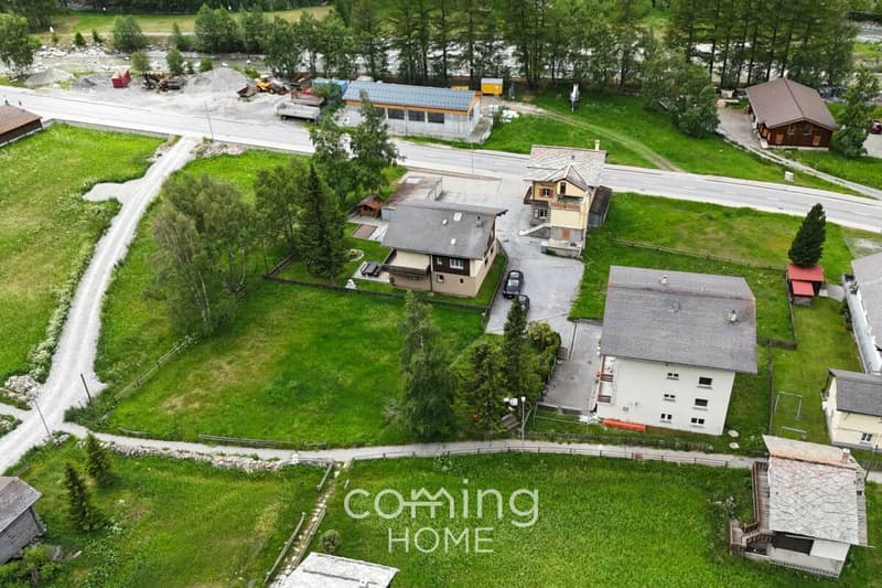 Attraktives Gruppenhaus in Saas-Grund mit Ausbaupotenzial und Alpenpanorama (2)