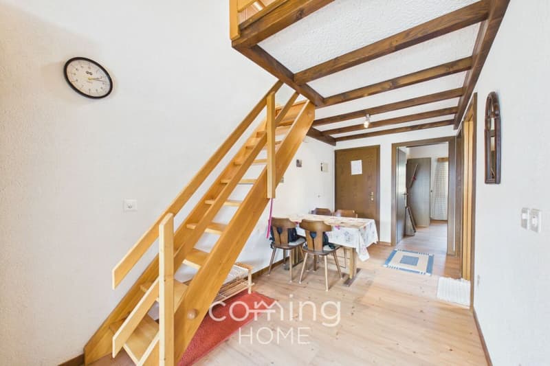 Wohnen mit Bergblick - charmante 4.5-Zimmer-Wohnung in Grächen (7)