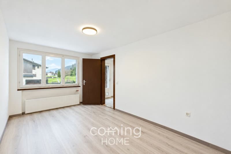Charmante Haushälfte mit drei Wohneinheiten im Saastal. (11)