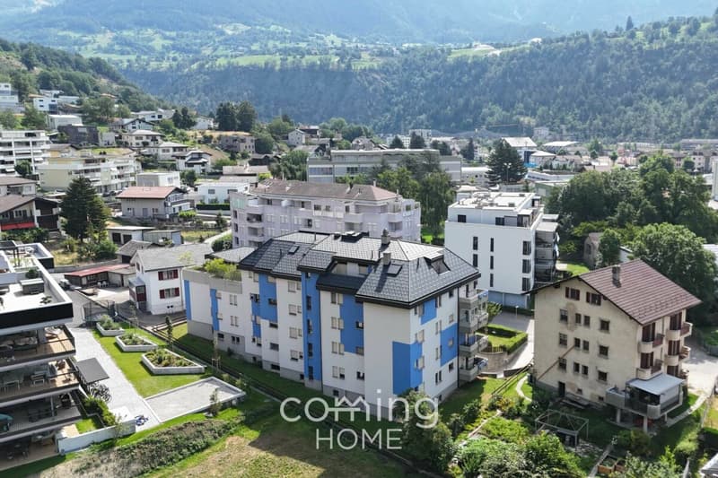 Renovierte 2.5 Zimmerwohnung in Naters mit sonnigem Balkon und Bergsicht (11)