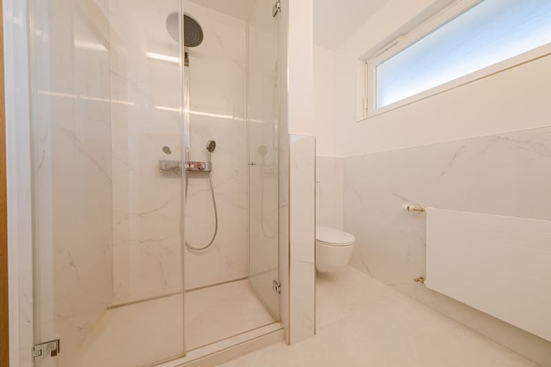 Exklusives Einfamilienhaus mit Pool, Weitblick an sonniger Hanglage (7)