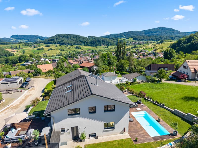 Panoramablick über das Baselbieter Tafeljura