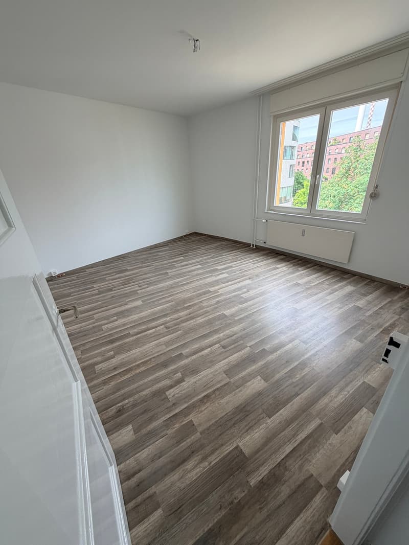 Frisch sanierte 2 Zimmer Wohnung zu vermieten (6)