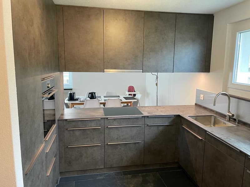 Exklusive 6.5 Zimmer Duplex-Wohnung zu vermieten (5)