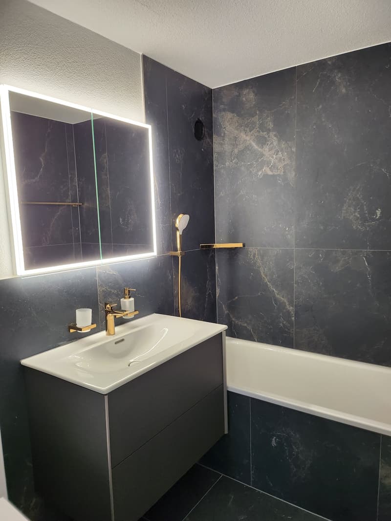 Exklusive 6.5 Zimmer Duplex-Wohnung zu vermieten (2)