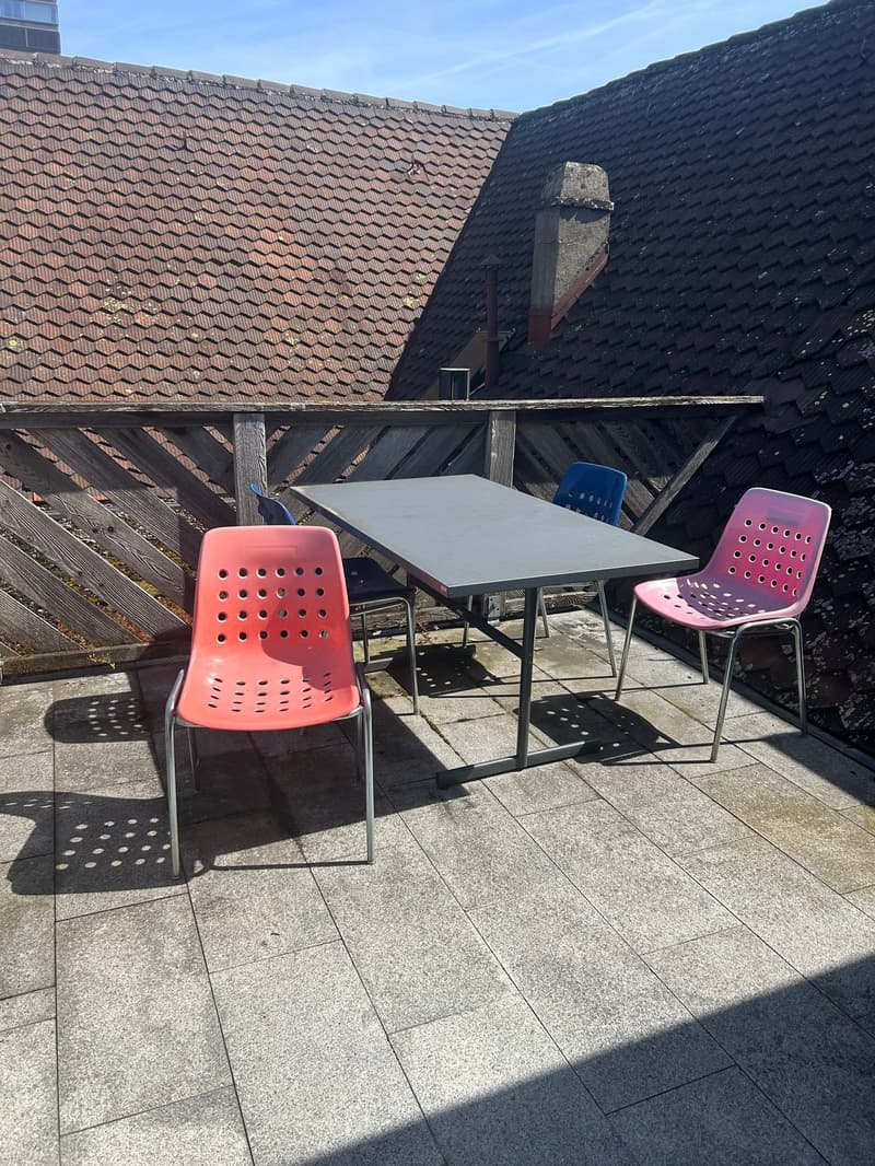 WG-Zimmer mit privater Terrasse im Dachgeschoss (13)