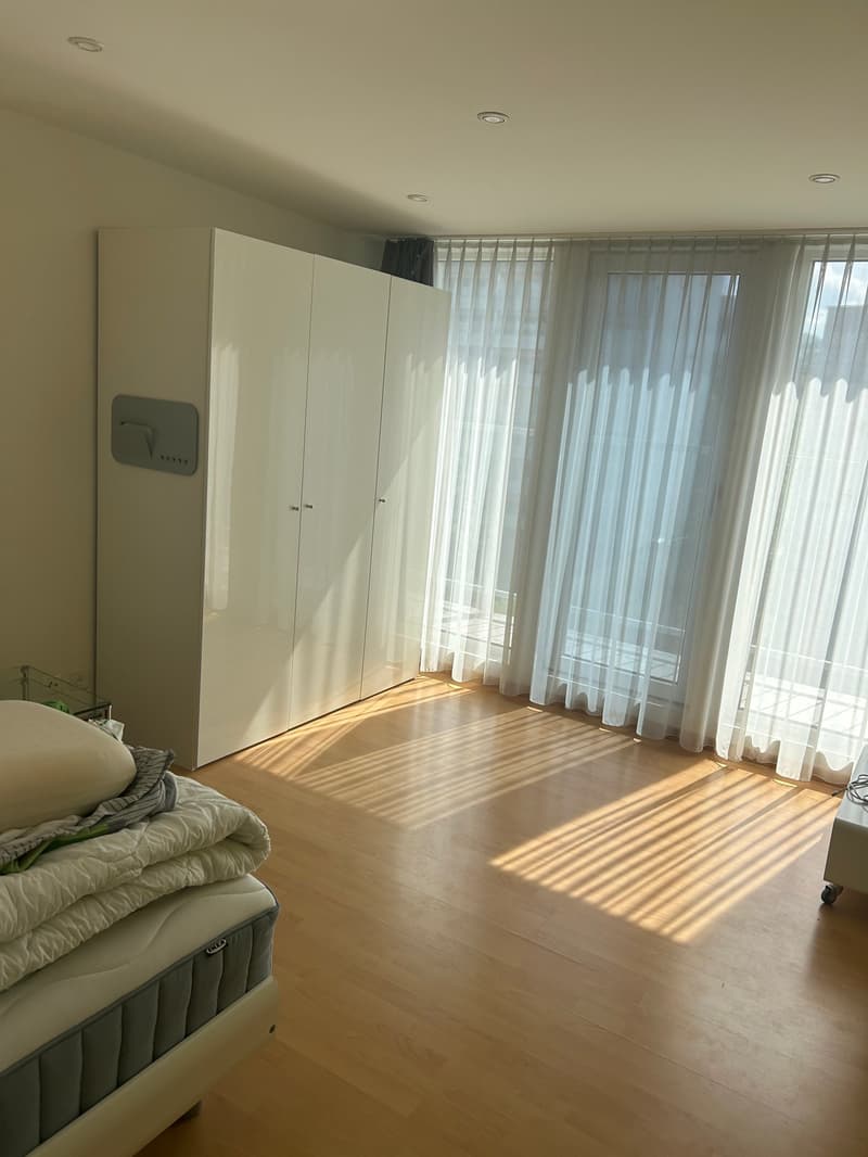 WG-Zimmer mit privater Terrasse im Dachgeschoss (1)