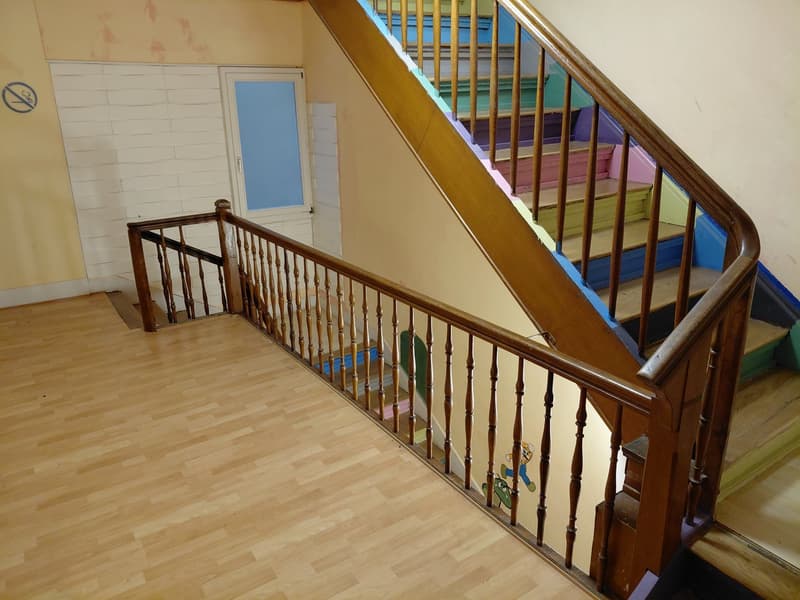 Charmante maison historique multifamiliale à Pratteln (46)