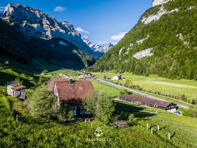 Ihr Traumhaus im Herzen der Schweizer Alpen mit unglaublichem Erweiterungspotenzial (1)