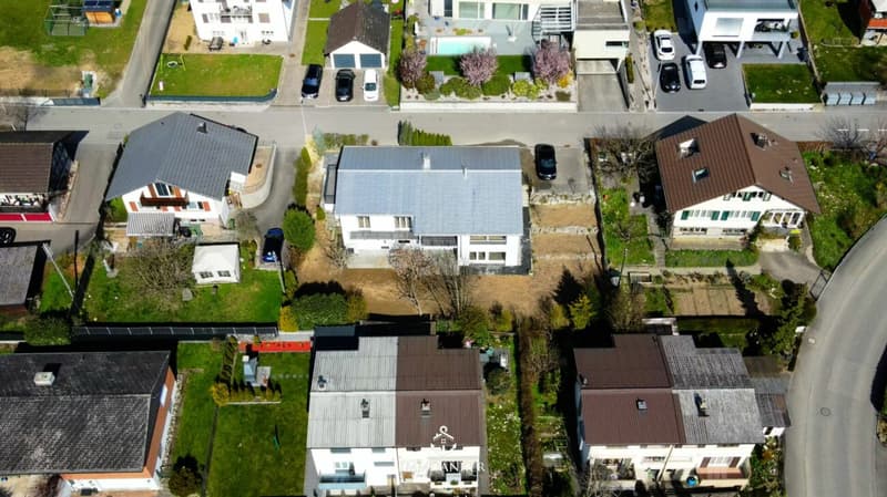 Grosszügiges 8-Zimmer-Einfamilienhaus mit Einliegerwohnung und modernem Ausbau in Hägendorf (12)