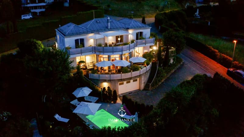 Dein persönliches Refugium: Das exklusive 9.5-Zimmer-Eigenheim mit Seesicht und Pool in Richterswil (3)