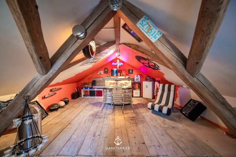 Wohnen, Arbeiten oder Vermieten - 7.5-Zimmer-Haus mit Gewerbeanteil und vielseitigem Potenzial (12)