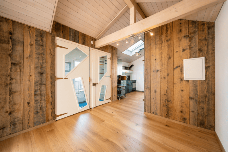 Wohnen, Arbeiten oder Vermieten - 7.5-Zimmer-Haus mit Gewerbeanteil und vielseitigem Potenzial (7)