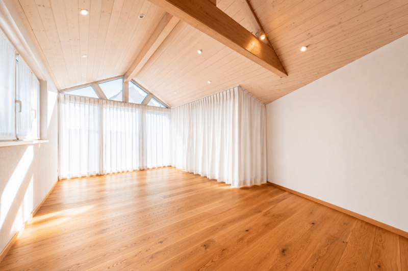 Wohnen, Arbeiten oder Vermieten - 7.5-Zimmer-Haus mit Gewerbeanteil und vielseitigem Potenzial (14)