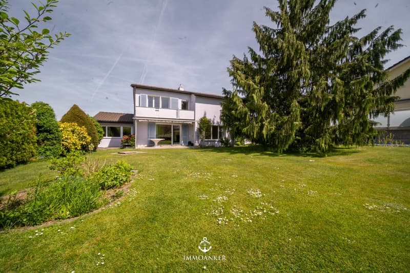 Charmantes 7-Zimmer-Einfamilienhaus mit Garten, Terrasse und Einliegerpotenzial in Uzwil (12)