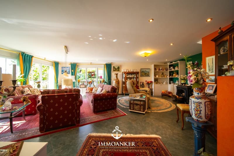 Wohnen mit Weitblick - umgeben von Ruhe und Grün. - 6.5 Zimmer EFH in Sulz (4)