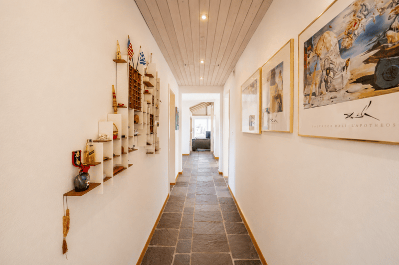 Grosszügiges 6.5-Zimmer-Einfamilienhaus mit viel Land und Entwicklungspotenzial in Dänikon (6)