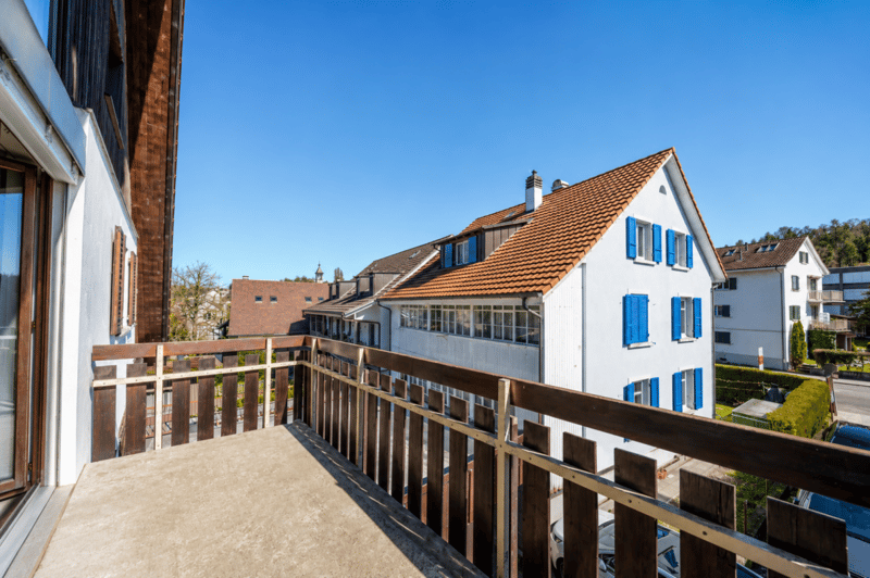 Charmante 4.5-Zimmer-Wohnung mit Cheminée & hohen Decken - Mit individuellem Modernisierungsprojekt (12)