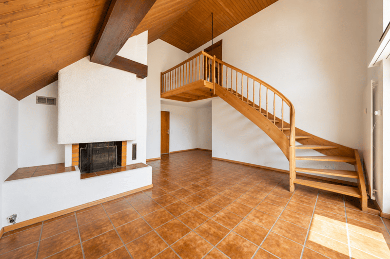 Charmante 4.5-Zimmer-Wohnung mit Cheminée & hohen Decken - Mit individuellem Modernisierungsprojekt (5)