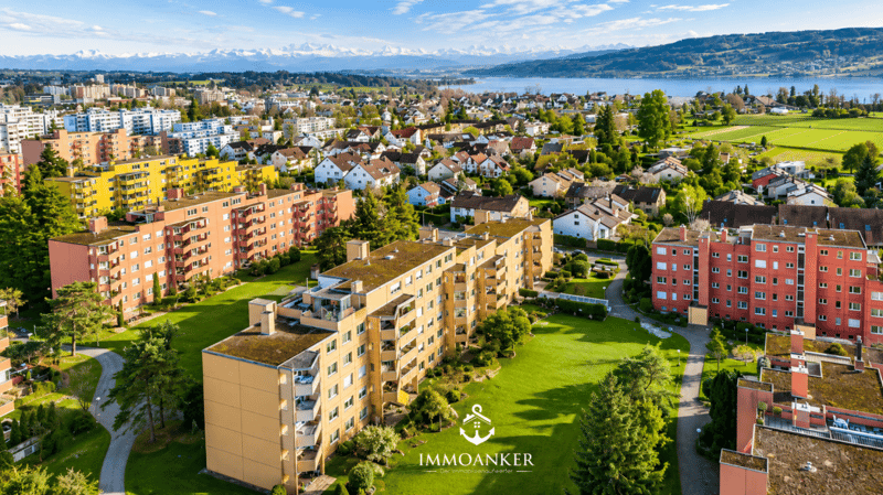 Wohnen zwischen See und Stadt - gepflegte 4.5-Zimmer-Wohnung nur wenige Schritte vom Greifensee entfernt (12)